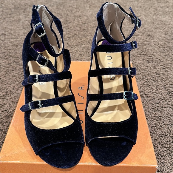 Unisa 8.5 medium blue worn once - Picture 2 of 5